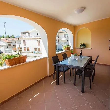 Appartamento Relaxing Le Residenze Del Maria Rosaria Num2215 *